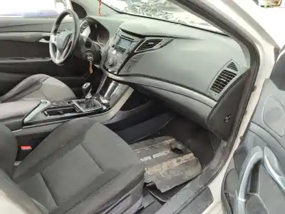 Verschrottungsfahrzeug hyundai i40 gls bluedrive / bluedrive des jahres 2015 angetrieben d4fd