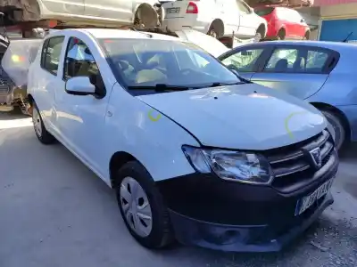 Sloopvoertuig dacia sandero laureate van het jaar 2015 aangedreven k9ke6