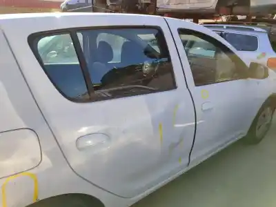 Sloopvoertuig dacia sandero laureate van het jaar 2015 aangedreven k9ke6