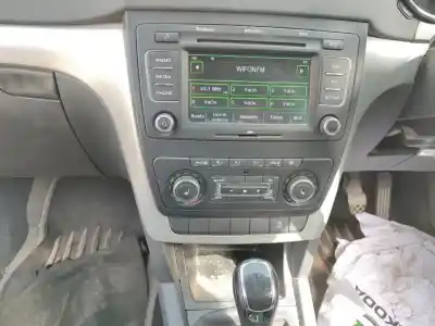 Veículo de Sucata skoda yeti (5l) 1.2 tsi do ano 2011 alimentado cbzb