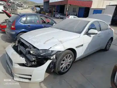 Veicolo di demolizione jaguar xe pure dell'anno 2015 alimentato 204dta