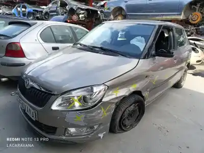 Sloopvoertuig skoda fabia (5j2 ) active van het jaar 2012 aangedreven cgp