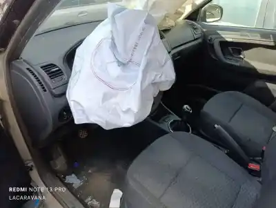 Sloopvoertuig skoda fabia (5j2 ) active van het jaar 2012 aangedreven cgp