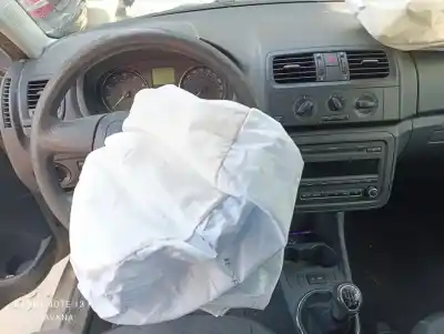 Sloopvoertuig skoda fabia (5j2 ) active van het jaar 2012 aangedreven cgp