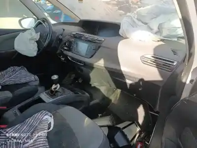 Scrapping Vehicle citroen c4 picasso attraction of the year 2016 powered bh01