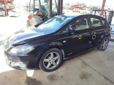Veículo de Sucata seat leon (1p1) reference do ano 2011 alimentado cay