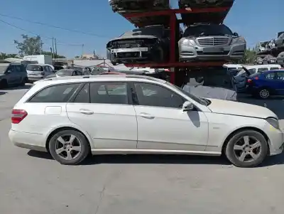 Veículo de Sucata mercedes-benz clase e (w212) familiar e 200 bluetec (212.206) do ano 2011 alimentado 651925