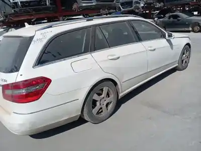 Veículo de Sucata mercedes-benz clase e (w212) familiar e 200 bluetec (212.206) do ano 2011 alimentado 651925