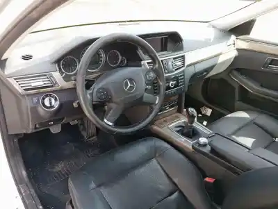 Veículo de Sucata mercedes-benz clase e (w212) familiar e 200 bluetec (212.206) do ano 2011 alimentado 651925