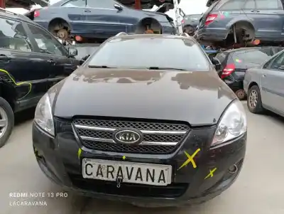 Veicolo di demolizione kia cee´d emotion dell'anno 2007 alimentato d4ea