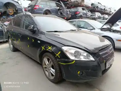 Veicolo di demolizione kia cee´d emotion dell'anno 2007 alimentato d4ea