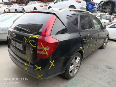 Veicolo di demolizione kia cee´d emotion dell'anno 2007 alimentato d4ea