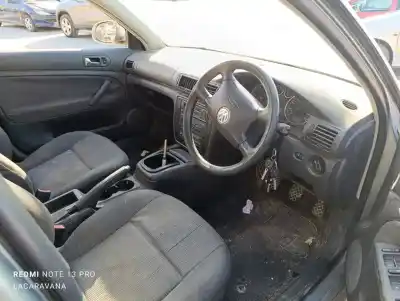 Scrapping Vehicle volkswagen passat b5.5 variant (3b6) 1.9 tdi of the year 2004 powered awx