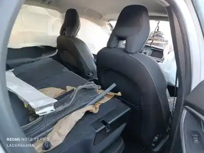 Véhicule à la ferraille volvo v40 inscription de l'année 2017 alimenté d4204t9