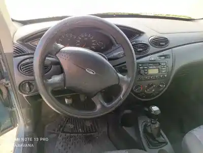 Veicolo di demolizione ford focus turnier (cak) ambiente dell'anno 2000 alimentato c9db