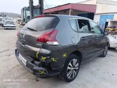 Véhicule à la ferraille peugeot 3008 active de l'année 2014 alimenté 9h05