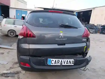 Véhicule à la ferraille peugeot 3008 active de l'année 2014 alimenté 9h05