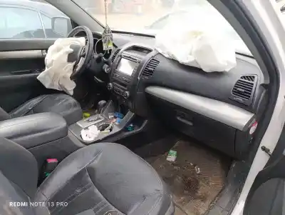 Veicolo di demolizione kia sorento drive 2wd dell'anno 2012 alimentato d4hb