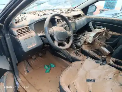 Veicolo di demolizione dacia duster ii essential 91 cv / 67 kw dell'anno 2023 alimentato h4d