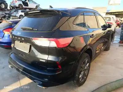 Veículo de Sucata FORD KUGA HYBRID ST-LINE 190 CV / 140 KW do ano 2023 alimentado BGDA