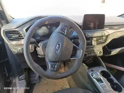 Sloopvoertuig ford kuga hybrid st-line 190 cv / 140 kw van het jaar 2023 aangedreven bgda