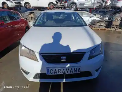 Здавання транспортного засобу seat leon (5f1) style року 2013 потужний clha
