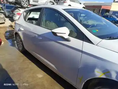 Здавання транспортного засобу seat leon (5f1) style року 2013 потужний clha
