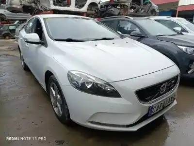 Scrapping Vehicle volvo v40 kinetic of the year 2016 powered d4204t9