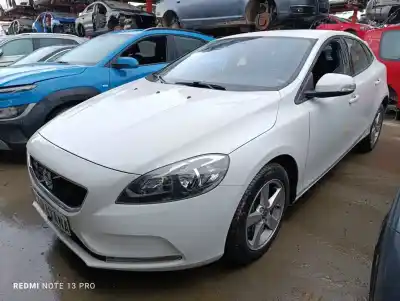 Scrapping Vehicle volvo v40 kinetic of the year 2016 powered d4204t9