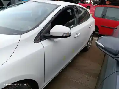 Scrapping Vehicle volvo v40 kinetic of the year 2016 powered d4204t9