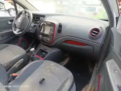 Veículo de Sucata renault captur limited 118 cv / 87 kw do ano 2018 alimentado h5ff4