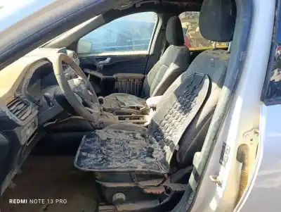 Veículo de Sucata ford kuga st-line do ano 2022 alimentado yzda