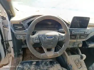 Veículo de Sucata ford kuga st-line do ano 2022 alimentado yzda