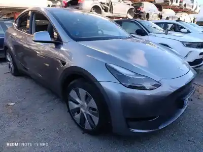 Sloopvoertuig tesla model y basis rwd 346 cv / 255 kw van het jaar 2024 aangedreven 3d7