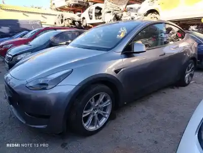 Sloopvoertuig tesla model y basis rwd 346 cv / 255 kw van het jaar 2024 aangedreven 3d7