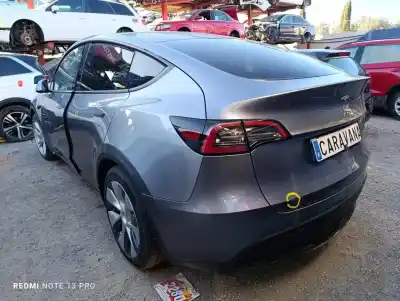 Sloopvoertuig tesla model y basis rwd 346 cv / 255 kw van het jaar 2024 aangedreven 3d7