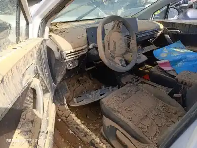 Veículo de Sucata mg 4 standard 170 cv / 125 kw do ano 2024 alimentado tz180xs0951