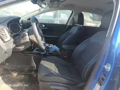 Veicolo di demolizione kia ceed (jd) 1.6 tech dell'anno 2021 alimentato d4fe