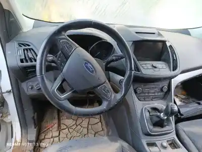 Здавання транспортного засобу ford kuga (cbs) trend+ року 2017 потужний xwmb