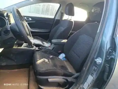 Veículo de Sucata kia xceed tech do ano 2023 alimentado d4fe