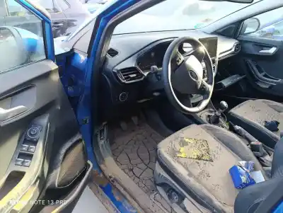 Veicolo di demolizione ford puma hybrid titanium design 125 cv / 92 kw dell'anno 2022 alimentato b7ja