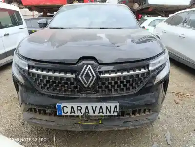 Veicolo di demolizione renault austral equilibre 140 cv / 103 kw dell'anno 2023 alimentato h5he4