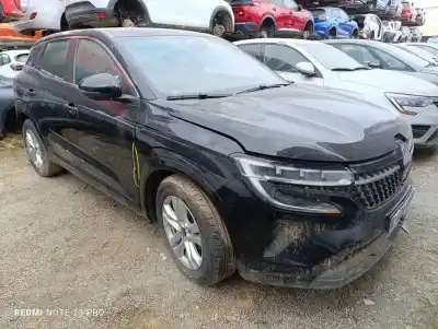 Veicolo di demolizione renault austral equilibre 140 cv / 103 kw dell'anno 2023 alimentato h5he4