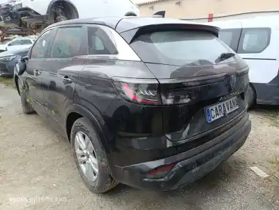 Veicolo di demolizione renault austral equilibre 140 cv / 103 kw dell'anno 2023 alimentato h5he4