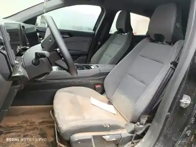 Veicolo di demolizione renault austral equilibre 140 cv / 103 kw dell'anno 2023 alimentato h5he4