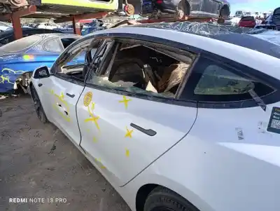 Здавання транспортного засобу tesla model 3 basis rwd року 2023 потужний ed5