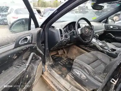 Здавання транспортного засобу porsche cayenne (typ 9pa1) turbo року 2010 потужний m4852