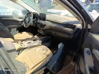 Veicolo di demolizione ford kuga hybrid st-line 190 cv / 140 kw dell'anno 2021 alimentato bgdc