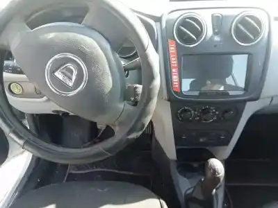 Scrapping Vehicle dacia sandero ambiance of the year 2013 powered d4ff7