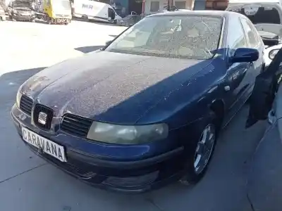 Veículo de Sucata SEAT LEON (1M1) Sport do ano 2001 alimentado AZD